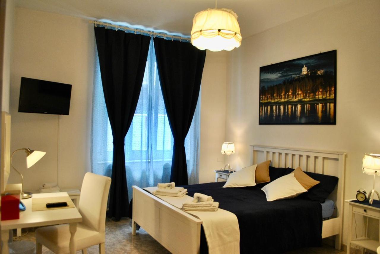 Camera Matrimoniale con Letto Supplementare