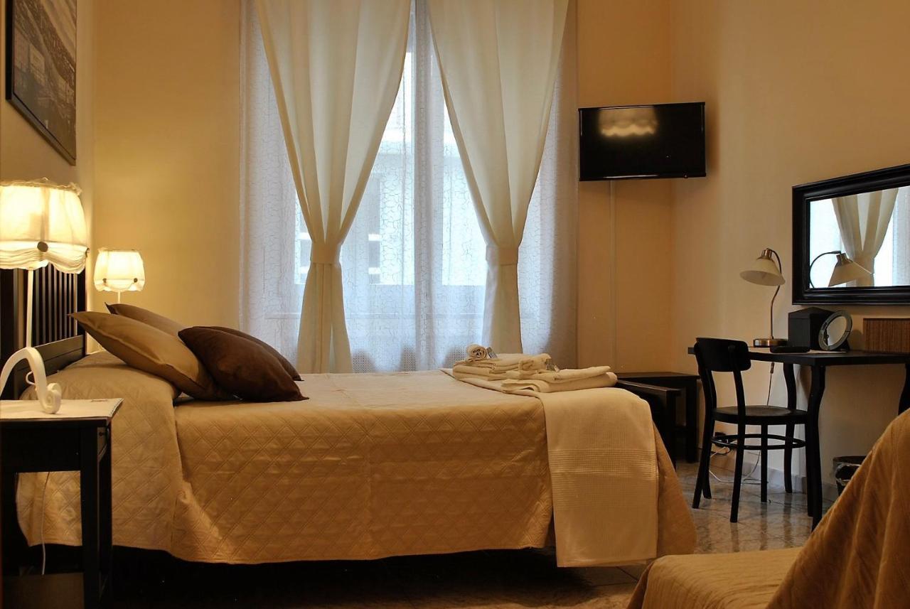 Camera Matrimoniale con Letto Supplementare